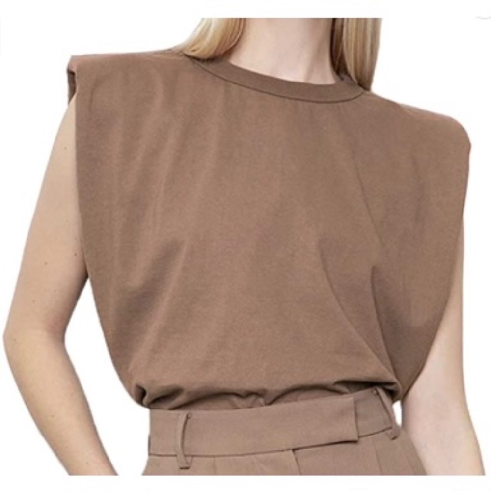 Crew Neck Shoulder Pad Muscle Tee Statement Tank Top in Khaki Brown